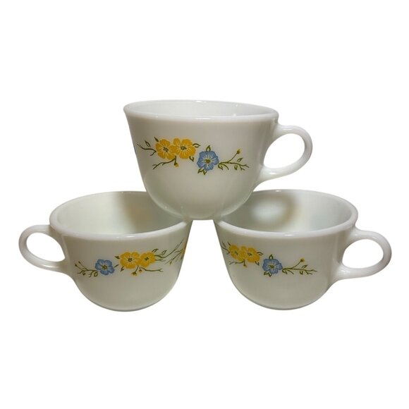 Set Of 3 Vintage Pyrex Coffee Tea Cups Yellow & Blue Floral Butterfly Design - Picture 1 of 12